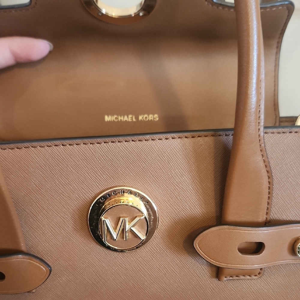 Michael Kors Carmen Tote - Picture 7 of 16